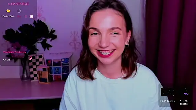 KindHazelHere_ live