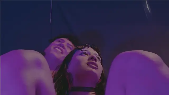 Velvet_Chains live