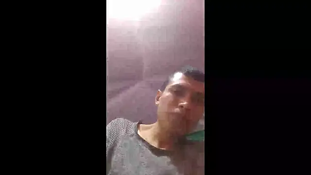 008Alexande live