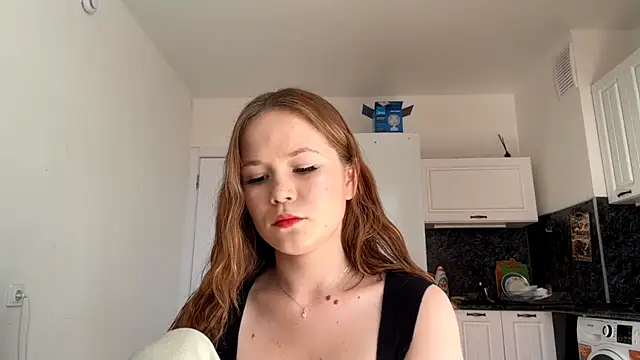 LauranAngelbeck live