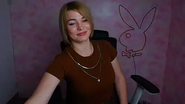 CuttieEmma live