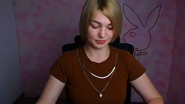 CuttieEmma live