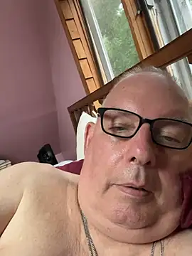 CharlieWeaver22 live