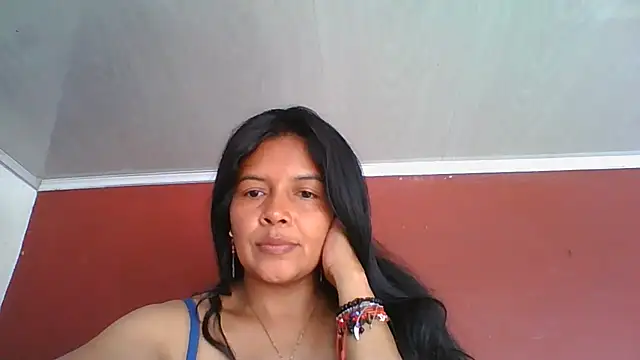 DianaOchoa_ live