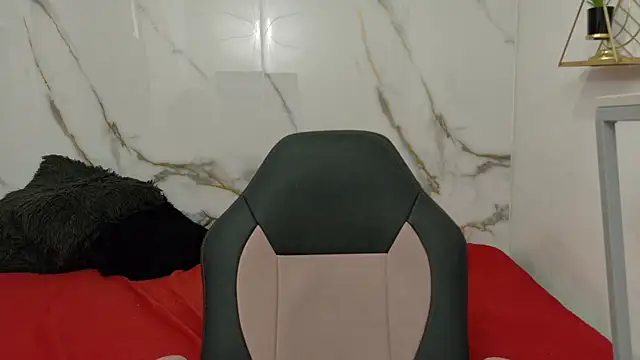 Lindsey8 live