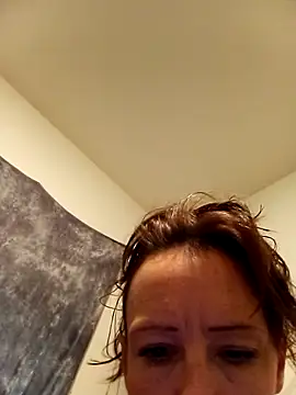 Calissweetestchick_1M live
