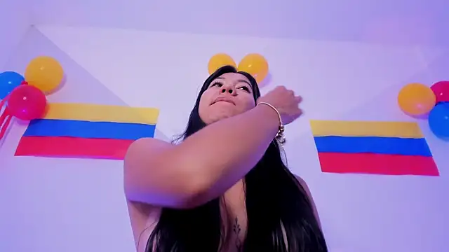 lunaa_hart live