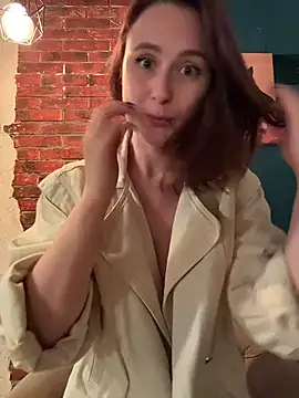 Dina_Tease live