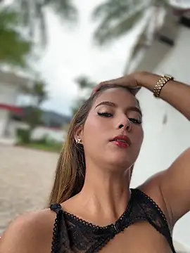 Valeria-escobar live