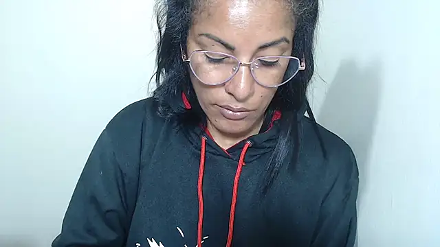 kateleyagrey live