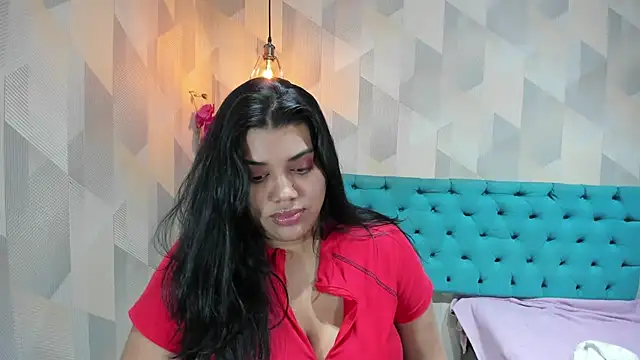 LindaBreeS live