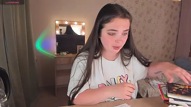 Alice_next_door live