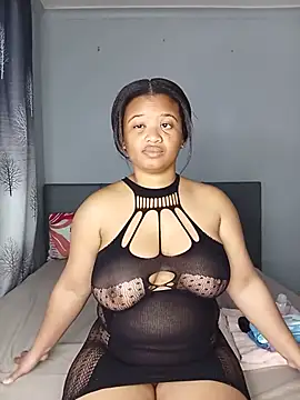 Sultrytits6 live