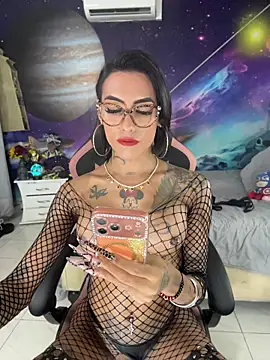 Nella_Dolls live