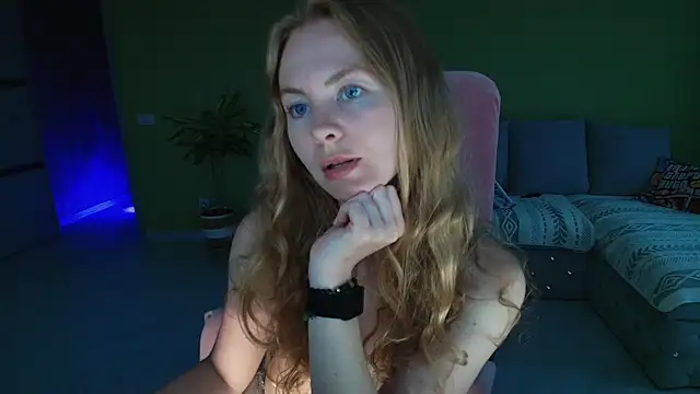 Cuddle_Cat live