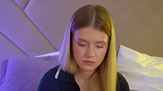 MilanaBalmain live