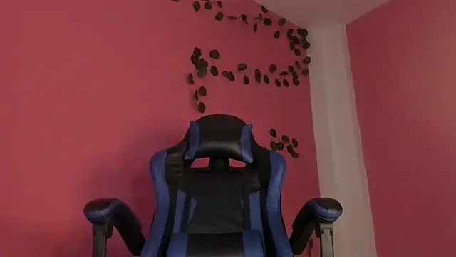 CLAIRE_EMPIRE live