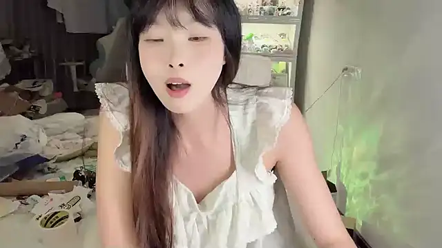 Akong11 live