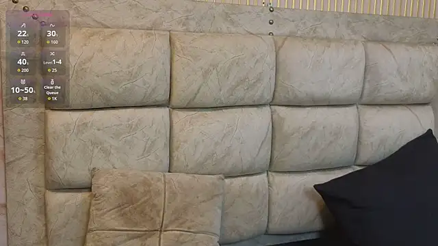 ScarlettVelvet1 live