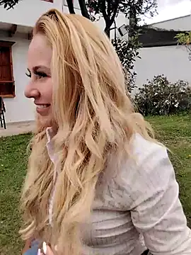 Angeel_white25 live