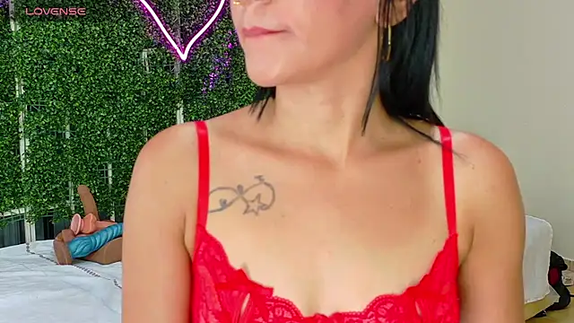 emy_0 live