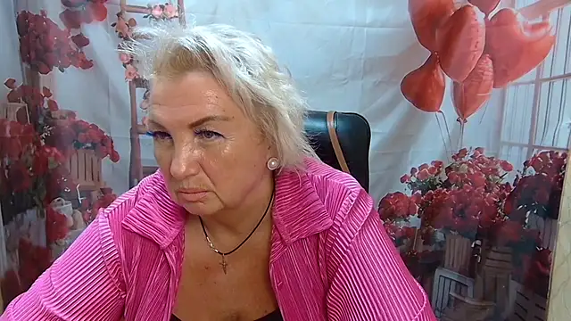 RenataDaster live