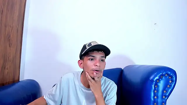 littlecum18 live
