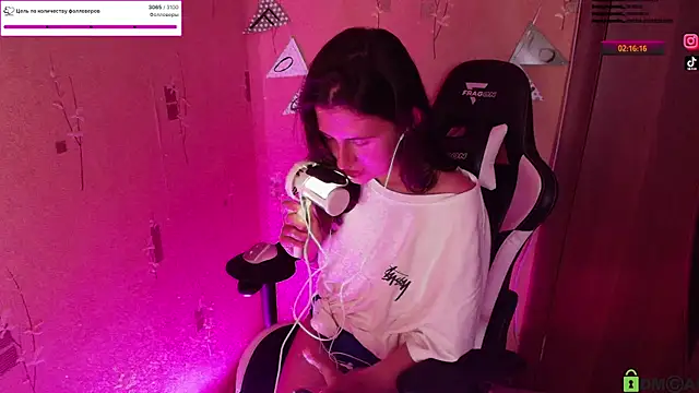 KristinaScott live