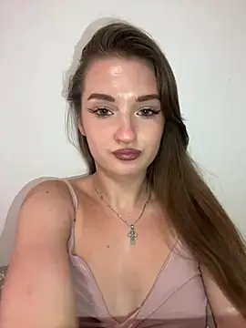 Green_eyes_lady live