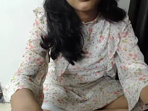 Sizzling_Ruhii_ live