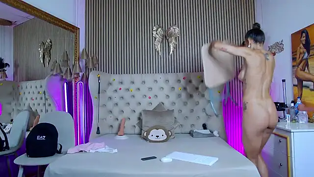 PlayfulShow live