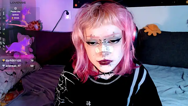 meow_nicole live