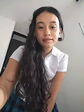L0lita_Emi12 live