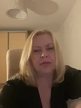JanieLight53 live