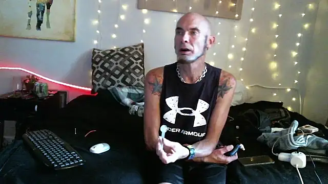 TommyDoggg live