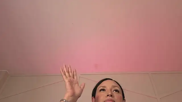 mia_adams_bm live