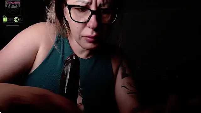 SonyaDevon live