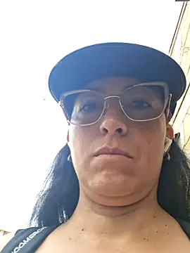 Lauryn_Jones live