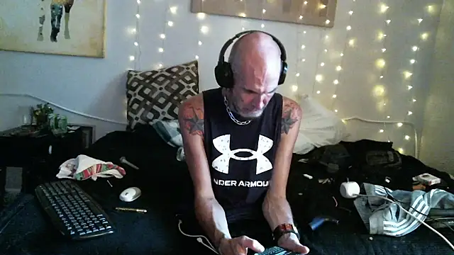 TommyDoggg live