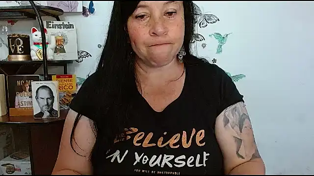 LauraMallioni live