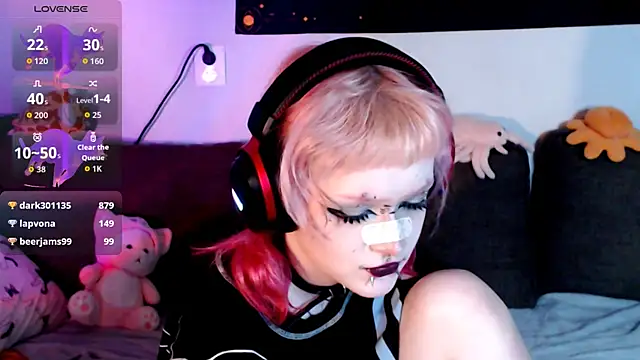 meow_nicole live