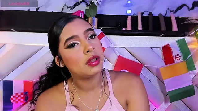 Zoe-Johnson_ live