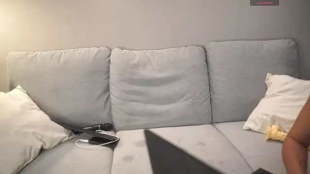Ninamirley live