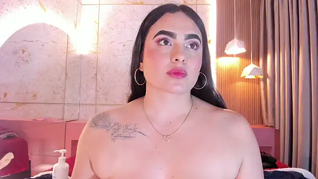 sofiiacarson live