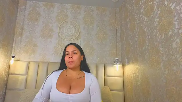 EmilyQueen3x live