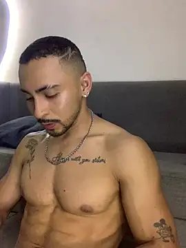 NicolasChest_xxx live