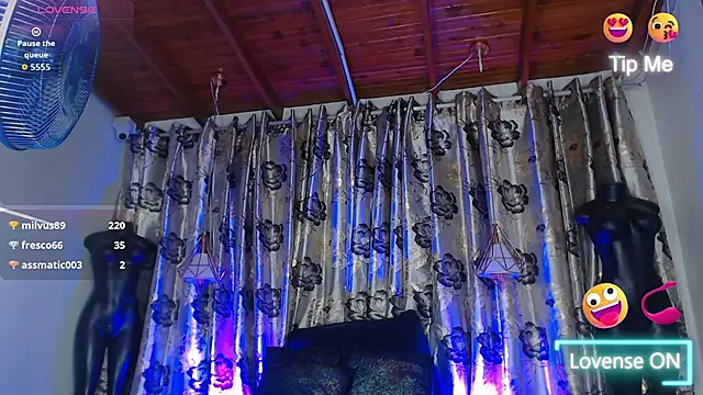 Hecate_doll live