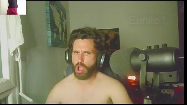 Eunile live
