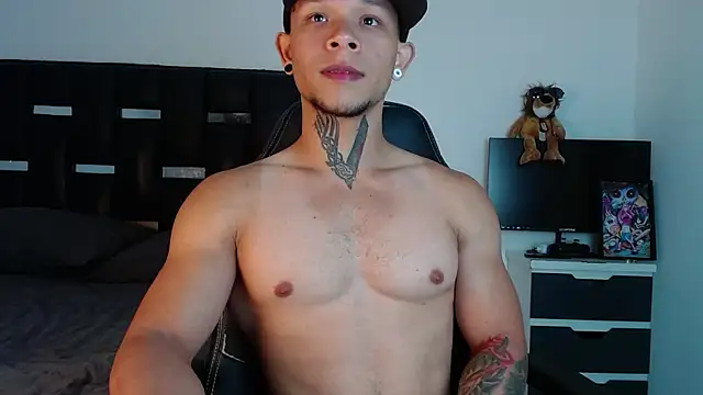 Erosscott_ live