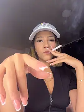vicky_bass_ live
